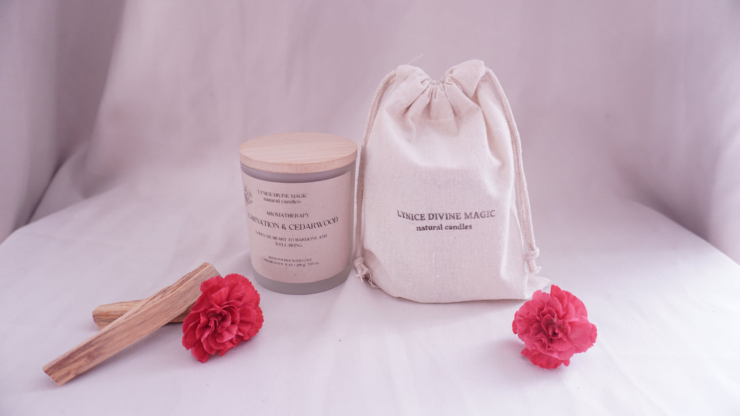 Carnation &amp; Cedarwood Scented Candle Aromatherapy Glass